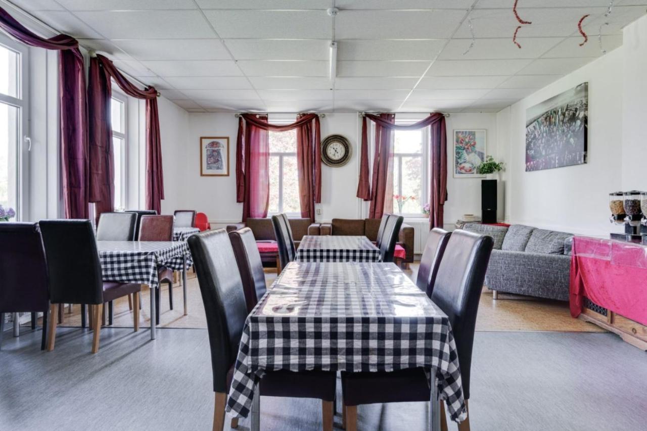 Hotell Hof Еребру Екстер'єр фото