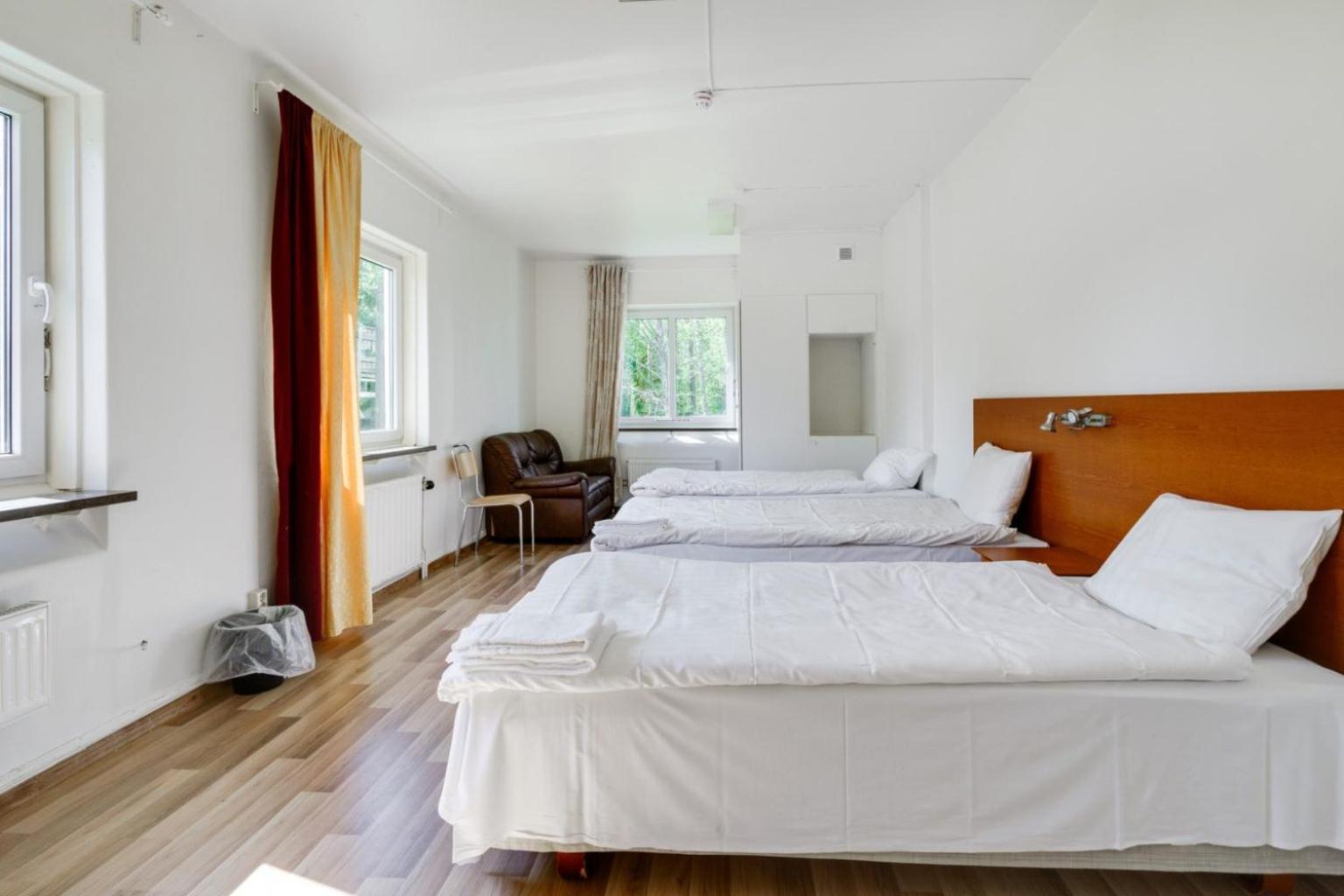 Hotell Hof Еребру Екстер'єр фото